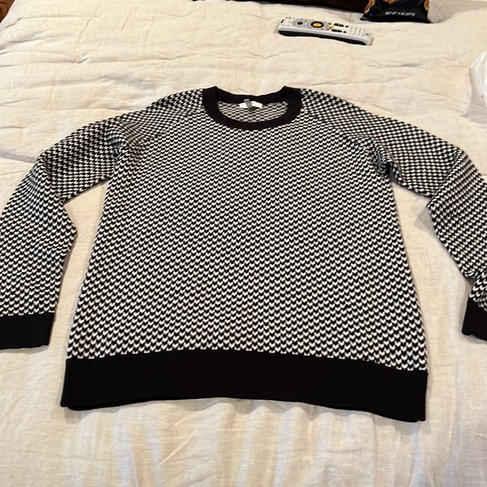 Joie black and white sweater. Wool and cashmere